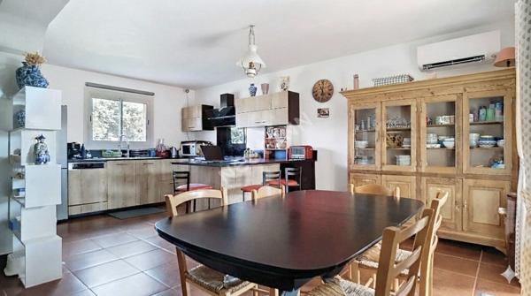 Villa Saint-Jean proche Forêt du Castillon 7 pièces 151 m² sur une parcelle de 572 m²