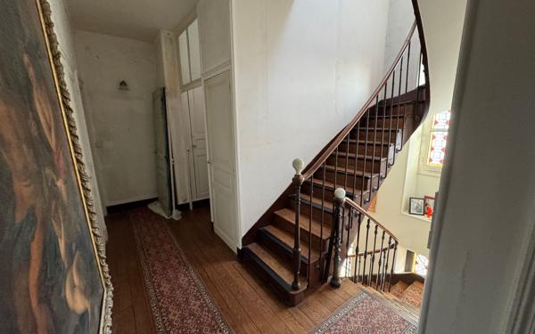 Maison à vendre    8 pièces •  Nogent-le-Rotrou