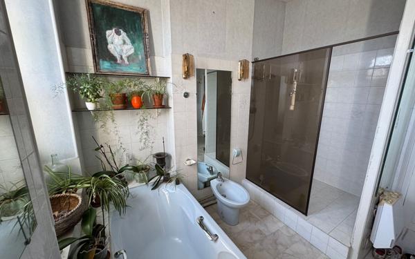 Maison à vendre    8 pièces •  Nogent-le-Rotrou