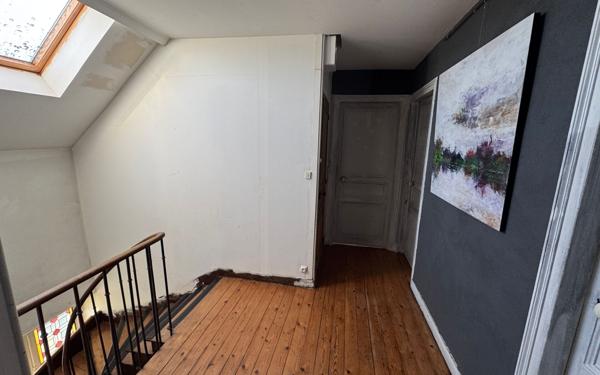 Maison à vendre    8 pièces •  Nogent-le-Rotrou