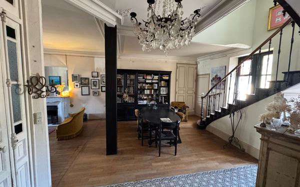 Maison à vendre    8 pièces •  Nogent-le-Rotrou