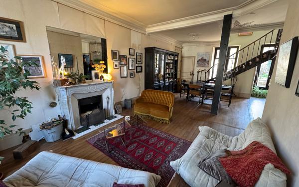 Maison à vendre    8 pièces •  Nogent-le-Rotrou