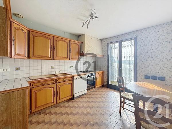 Maison à vendre  4 pièces - 103 m 2   ST MARTIN DU TERTRE  - 89