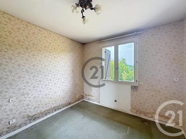 Maison à vendre  4 pièces - 103 m 2   ST MARTIN DU TERTRE  - 89