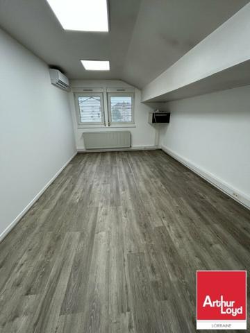 BUREAUX à LOUER de 65 m²