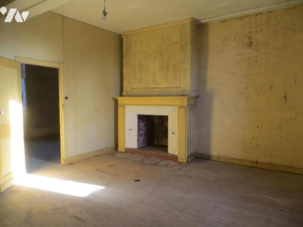 Aux portes de VIRE NORMANDIE, UNE PROPRIETE 