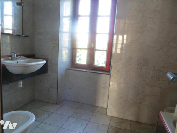 Aux portes de VIRE NORMANDIE, UNE PROPRIETE 