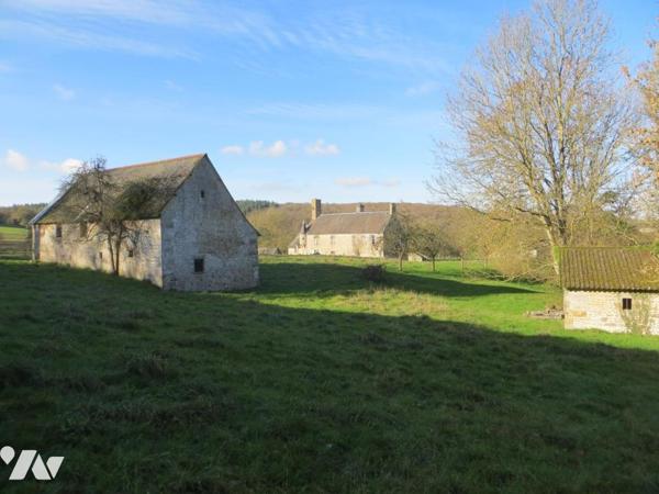 Aux portes de VIRE NORMANDIE, UNE PROPRIETE 