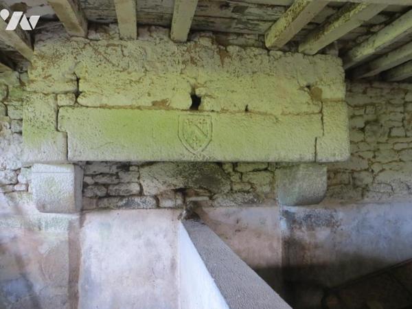 Aux portes de VIRE NORMANDIE, UNE PROPRIETE 