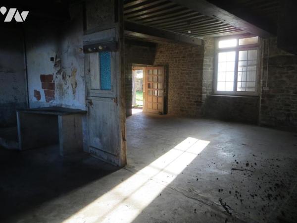 Aux portes de VIRE NORMANDIE, UNE PROPRIETE 