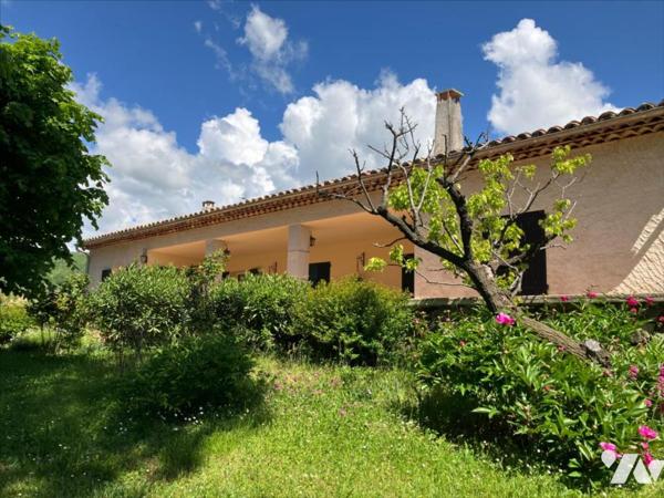 SAINT-ETIENNE-LES ORGUES