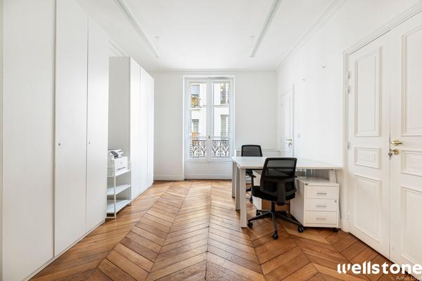 Bureaux à louer à PARIS 75001