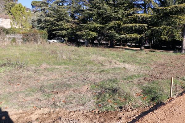 Apt (84400) Terrain à bâtir