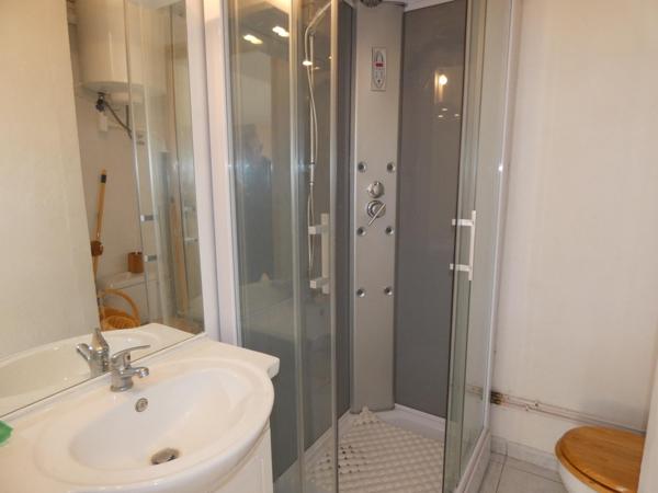 Studio avec vue dégagée sur la rivière et la montagne à 20m des thermes