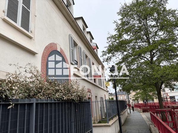 Location Appartement 3 pièces 61.2 m² - 2 PLACE DU MARCHE Dreux 28100