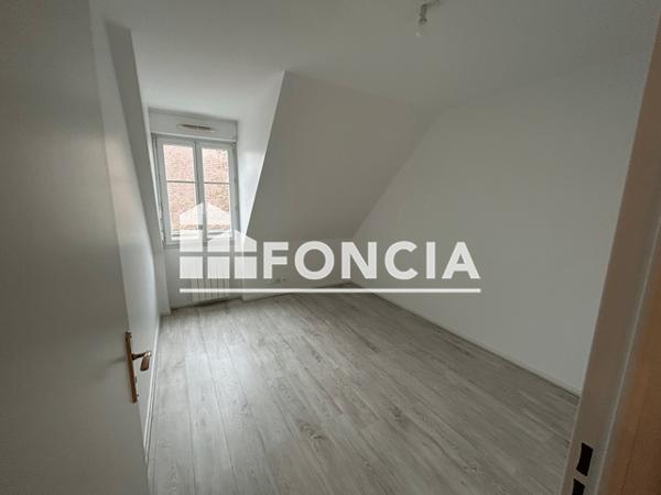 Location Appartement 3 pièces 61.2 m² - 2 PLACE DU MARCHE Dreux 28100