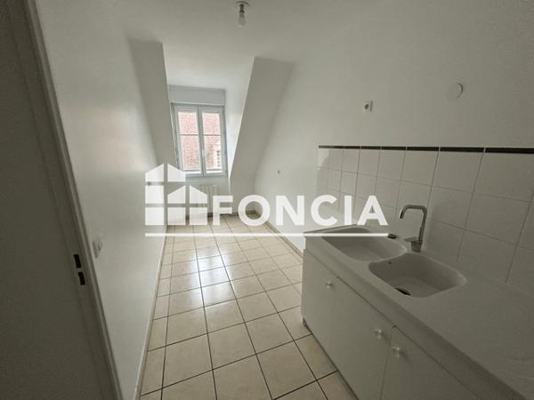 Location Appartement 3 pièces 61.2 m² - 2 PLACE DU MARCHE Dreux 28100