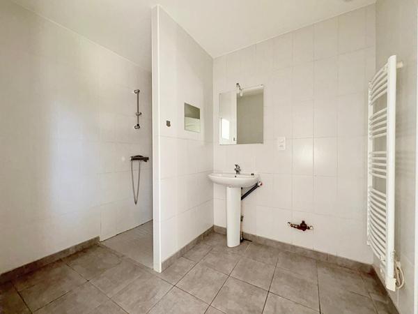 À LOUER SUPERBE APPARTEMENT MEUBLÉ AU COEUR DE COUSANCE (39) proche Lons-le-Saunier
