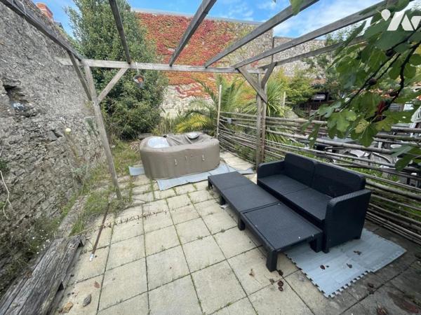 Vente Locaux commerciaux dans le centre ville de BOUAYE