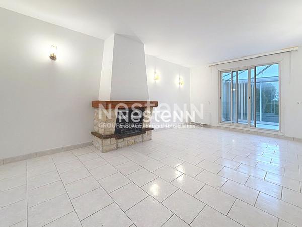 Maison Montigny Le Bretonneux 5 pièce(s) 107M², 3 chambres + sous-sol total, garage.