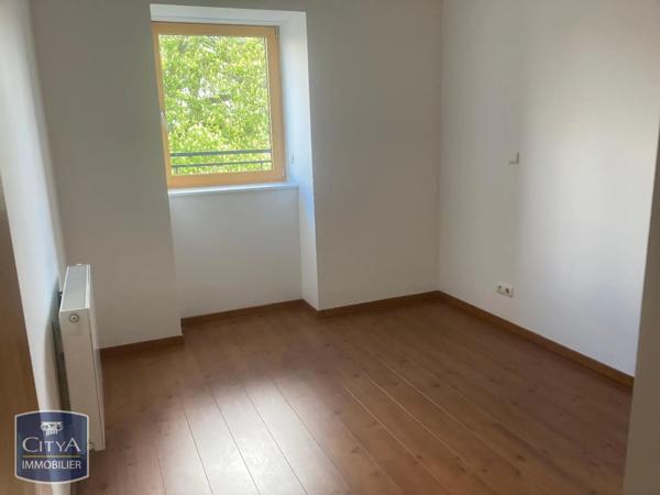 Appartement à louer 4 pièces 103.3m²