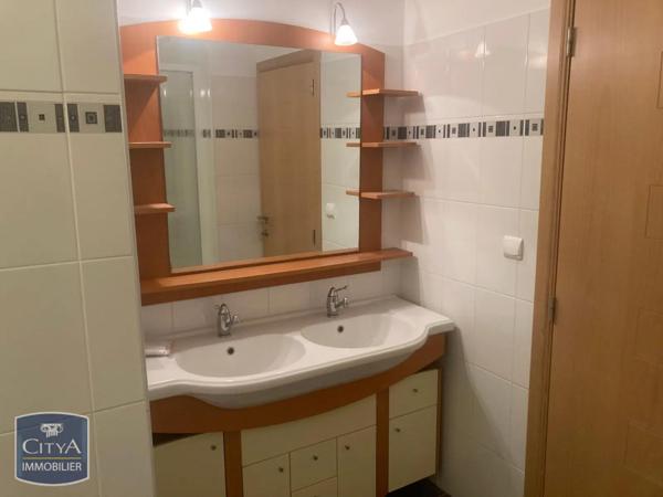 Appartement à louer 4 pièces 103.3m²