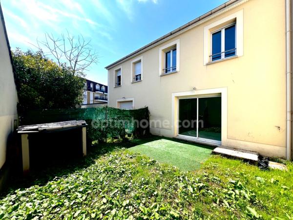 Appartement à vendre 2 pièces avec JARDIN, LE PLESSIS BOUCHARD (95) sans charges, place de parking, gare RER C/ligne H