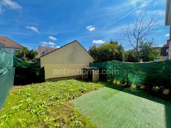 Appartement à vendre 2 pièces avec JARDIN, LE PLESSIS BOUCHARD (95) sans charges, place de parking, gare RER C/ligne H