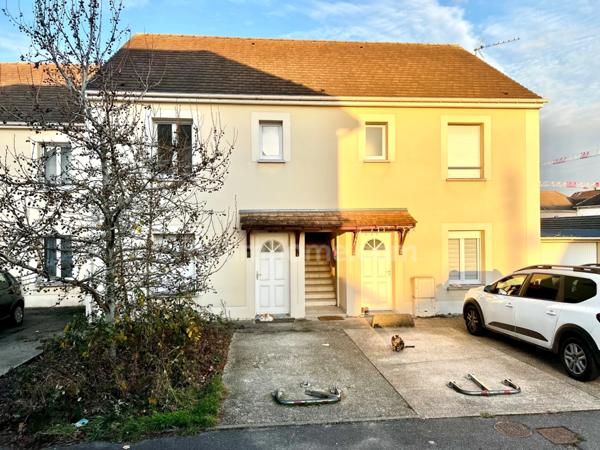 Appartement à vendre 2 pièces avec JARDIN, LE PLESSIS BOUCHARD (95) sans charges, place de parking, gare RER C/ligne H