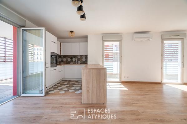 Appartement rénové avec terrasse et vue