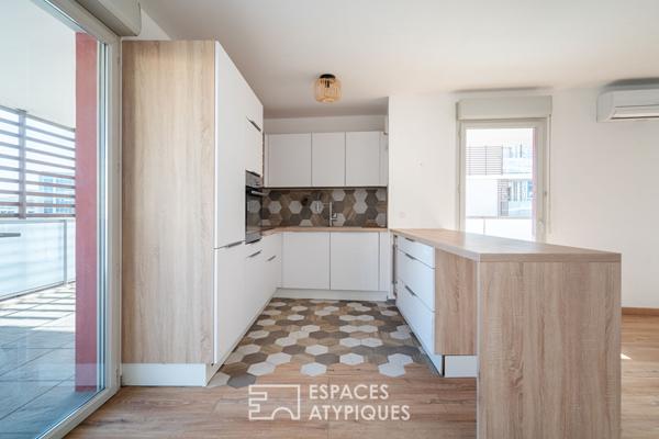 Appartement rénové avec terrasse et vue