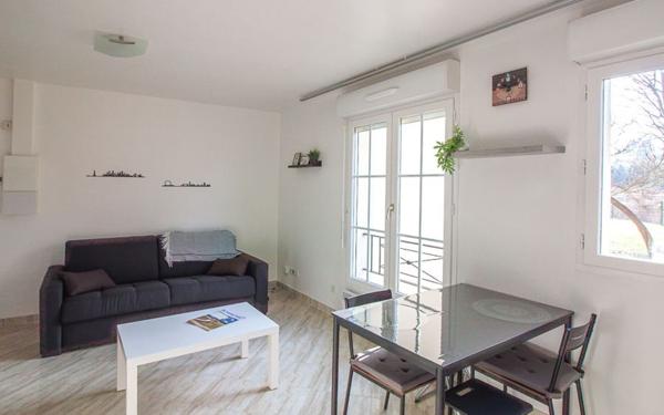 Appartement à louer    1 pièce •  Auvers-sur-Oise