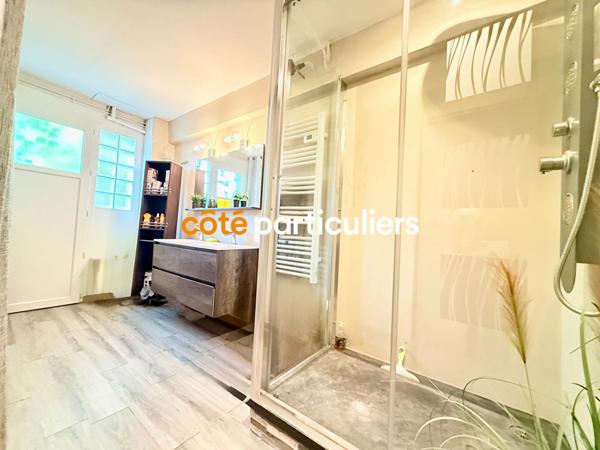 Vente Maison185 m² - 7 Pièces - CALVISSON (30420)