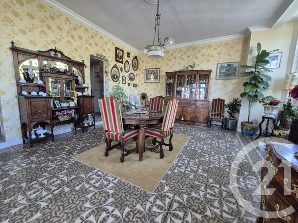 Maison à vendre  8 pièces - 200 m 2   BAGNOLES DE L ORNE NORMANDIE  - 61