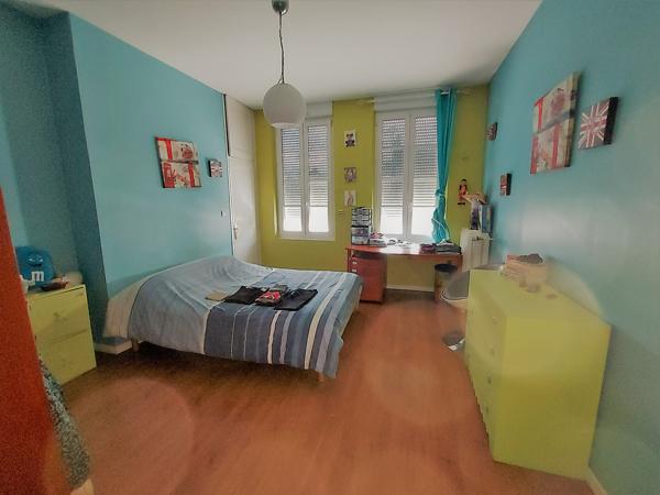Maison 10 pièces 240 m2