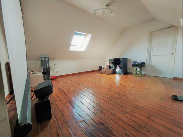 Maison 10 pièces 240 m2