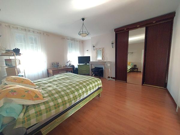 Maison 10 pièces 240 m2