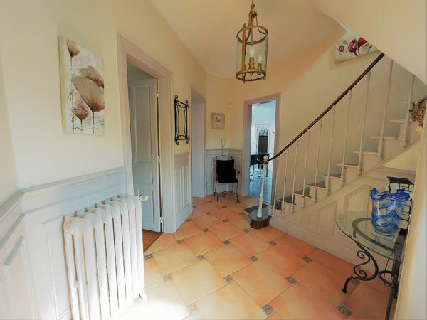 Maison 10 pièces 240 m2