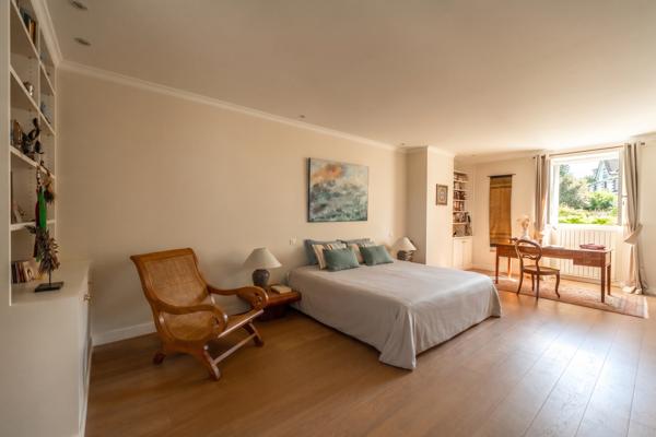 Vente Maison contemporaine Saint-Cloud 10 Pièces 465 m²