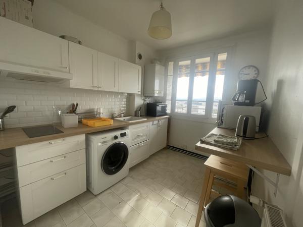 LOCATION 69008 LYON - CHAMBRE A LOUER DANS T4 MEUBLÉ DANS RESIDENCE SÉCURISÉ - PROCHE METRO D ET TRAMWAY T6
