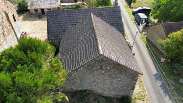 Authentique maison en pierres 180 m² - Investisseurs ou amoureux de rénovation - LIGNEROLLES (36)