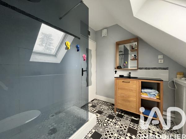 Maison à vendre 7 pièces 150 m² Saint-Cyr-sur-Loire