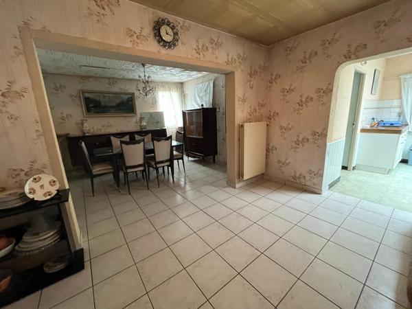 Maison semi individuelle avec jardin en fond d'impasse avec garage