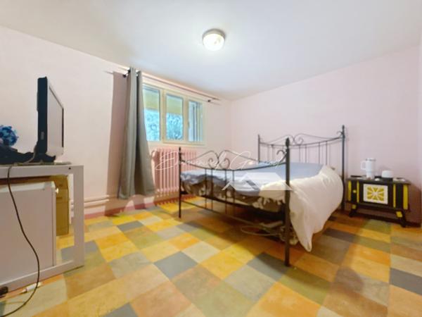 Millau (12100) Maison 6 pièces – 140 m² – Quartier calme à Millau – DPE B