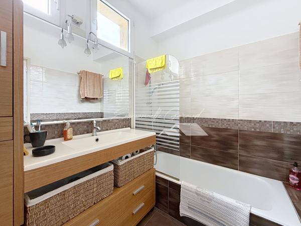 Millau (12100) Maison 6 pièces – 140 m² – Quartier calme à Millau – DPE B