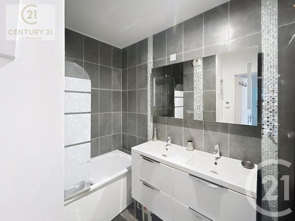 Appartement F4 à vendre  4 pièces - 69,83 m2 MANTES LA VILLE - 78