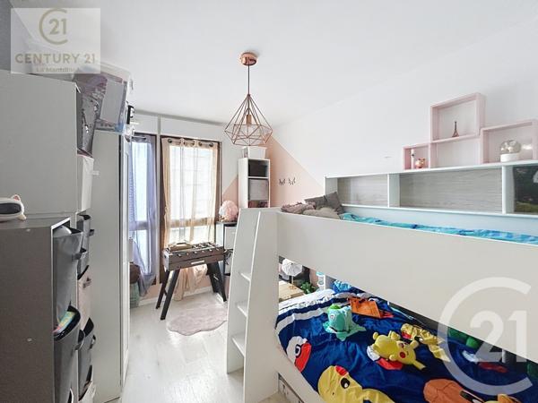 Appartement F4 à vendre  4 pièces - 69,83 m2 MANTES LA VILLE - 78