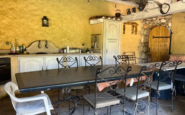 Maison à vendre    4 pièces •  Gattières