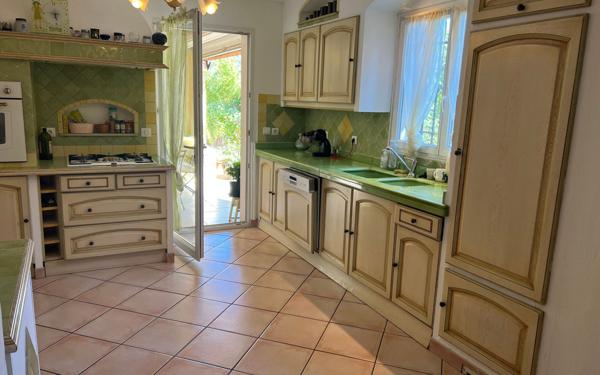 Maison à vendre    4 pièces •  Gattières