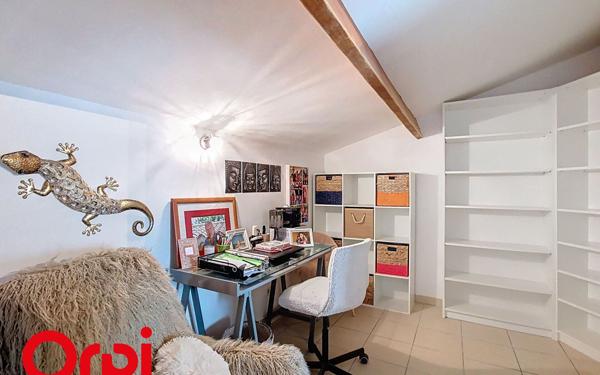 Appartement à vendre    2 pièces • 71 m2 Bandol